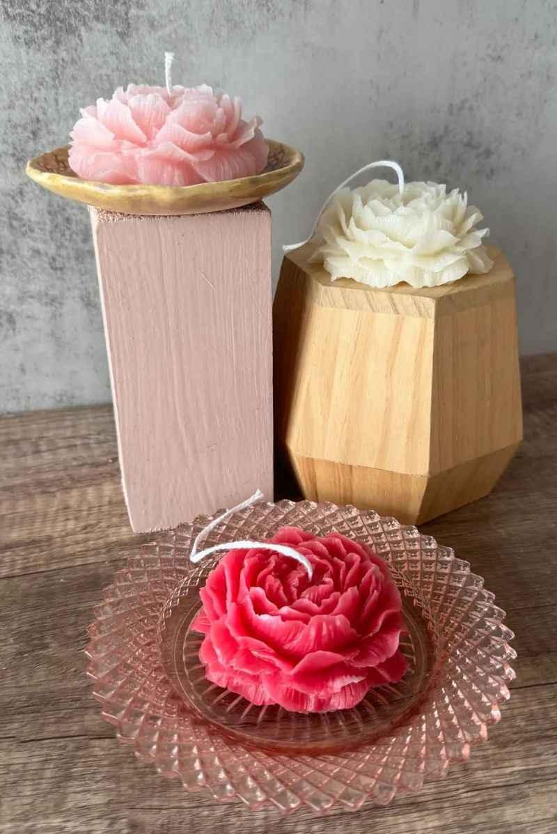 Flower-shaped candles in pink, white, and red on decorative holders, Love Classic home decor