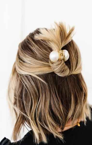 Chunky Pearl Claw Clip