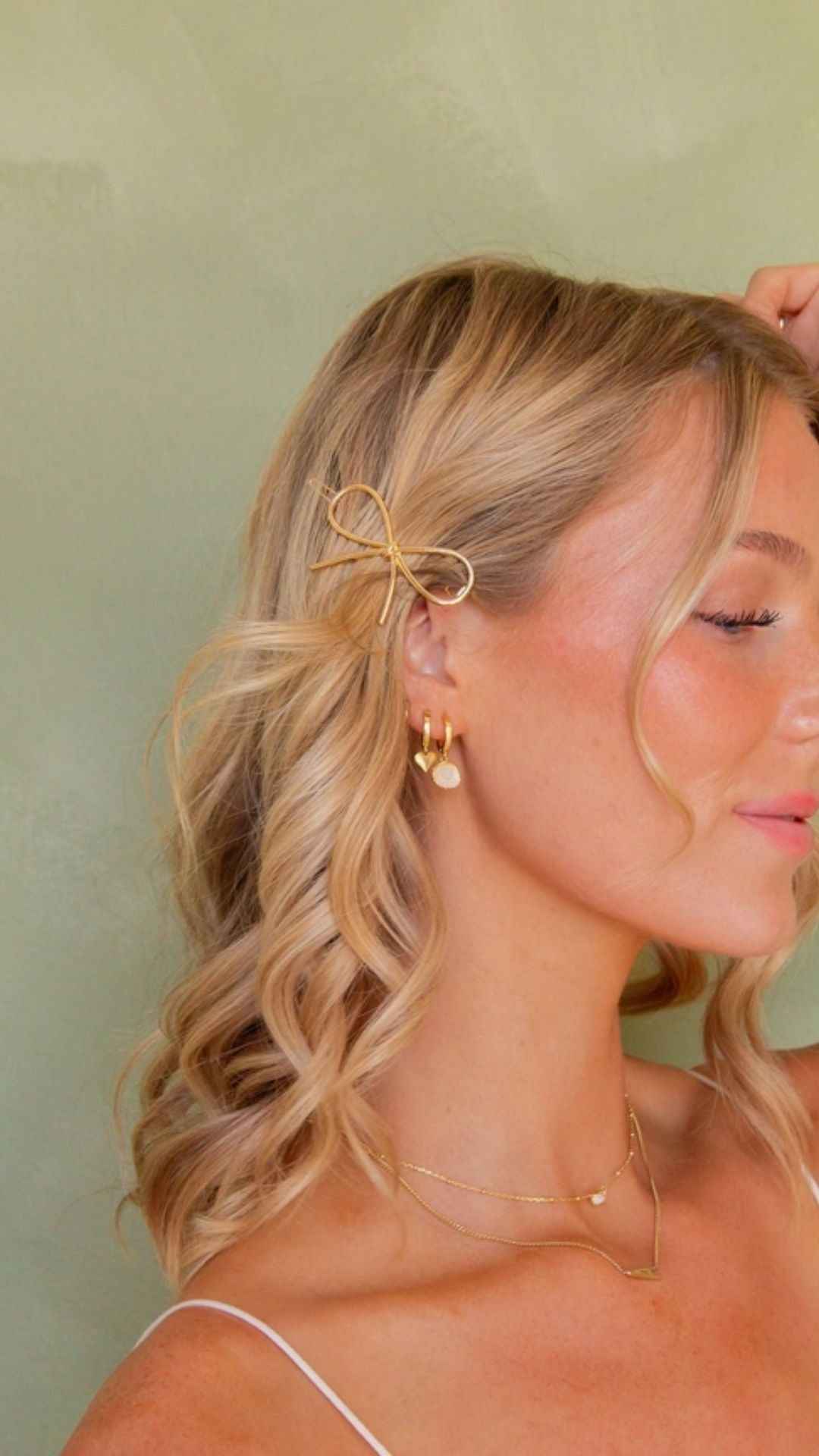 Allie Bow Clip