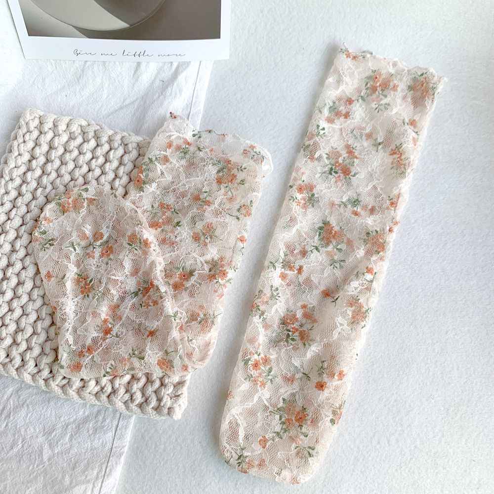 Garden Series Lace Loose Socks