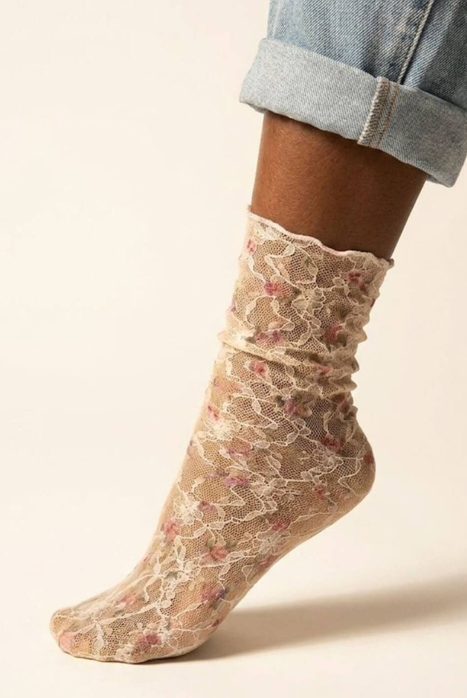 Sheer floral ankle socks with delicate pink embroidery – lightweight feminine transparent fashion socks for women