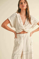 Multi Grid Pattern Knot Front Top