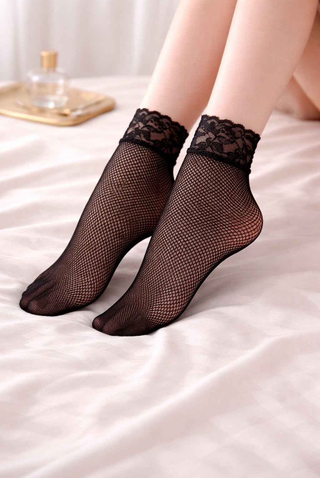 3-Pack Floral Diamond Lace Fishnet Socks