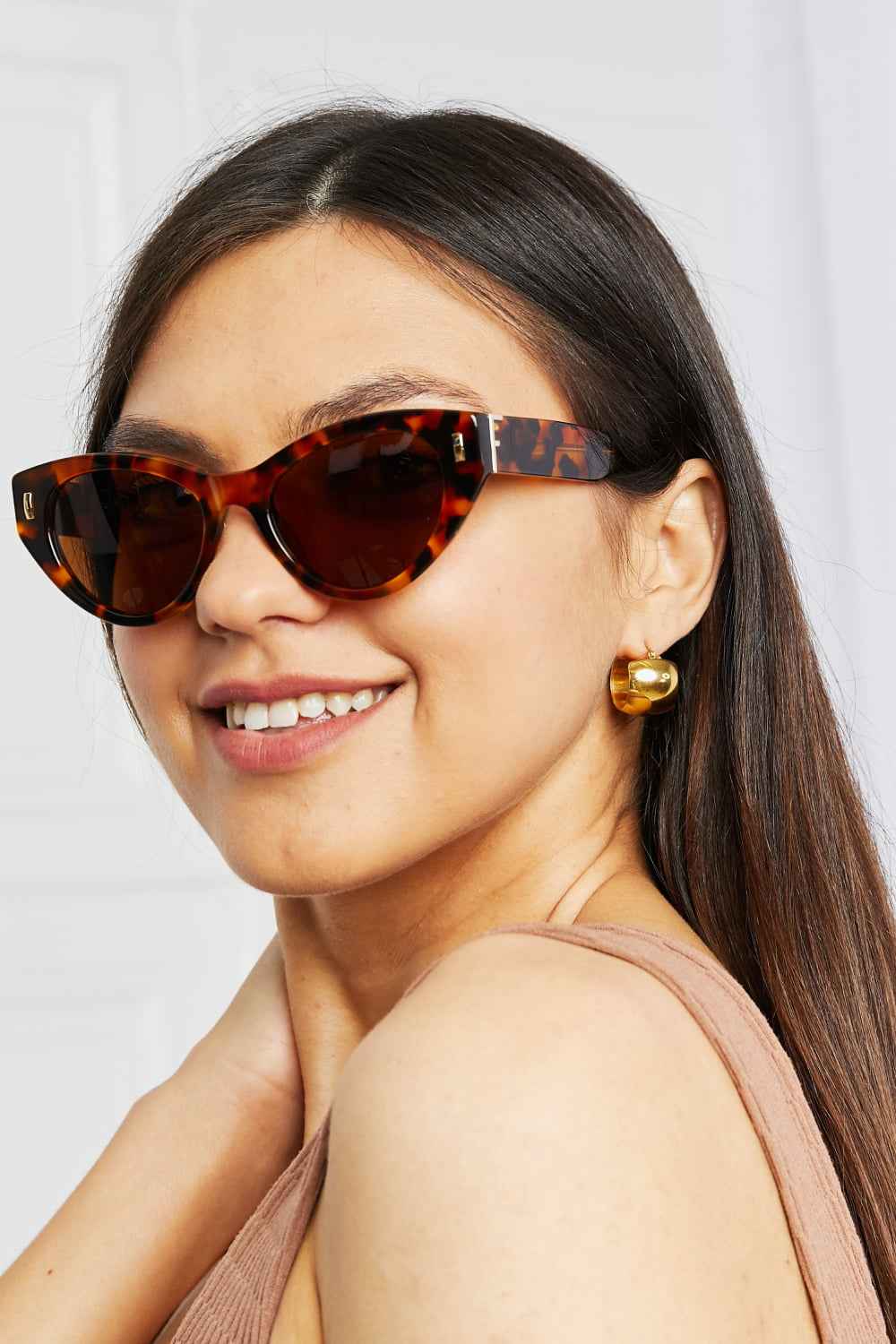 Tortoiseshell Patterned Frame Sunglasses