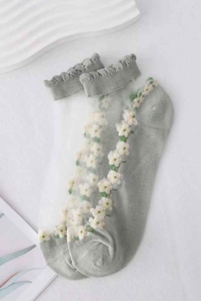 Floral Short Ankle Sheer Socks