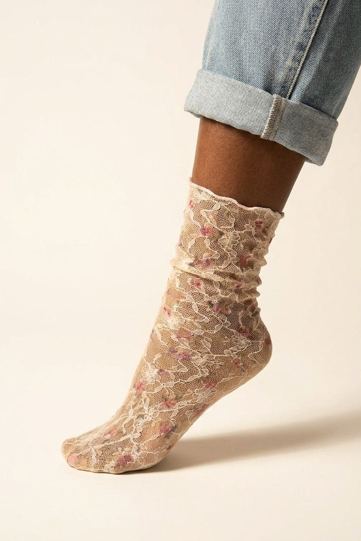 Sheer floral ankle socks with delicate pink embroidery – lightweight feminine transparent fashion socks for women