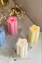 Daisy Pillar Candle