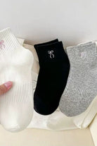 Bow Embroidered Crew Socks 2