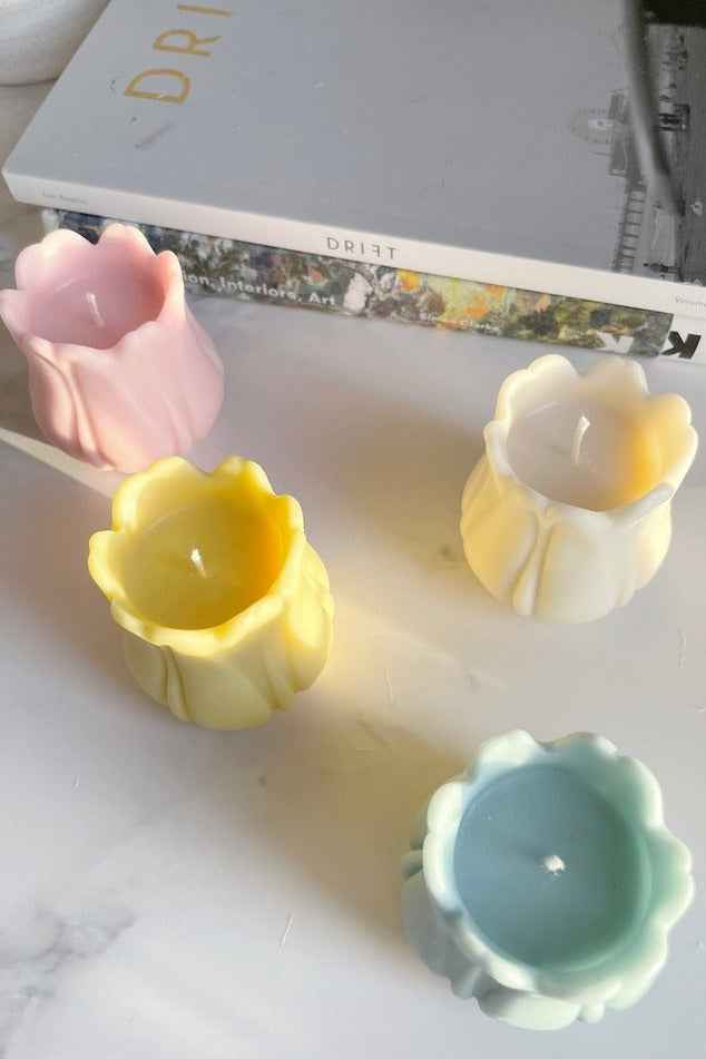 Tulip Candle