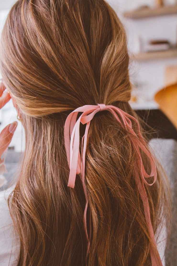 Dainty Ribbon Ponytail Pink
