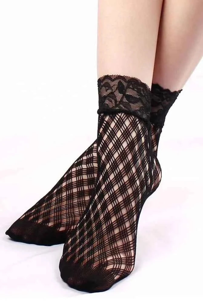 3-Pack Floral Diamond Lace Fishnet Socks