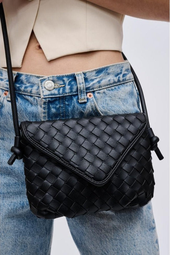 Kylo Woven Crossbody Black 4