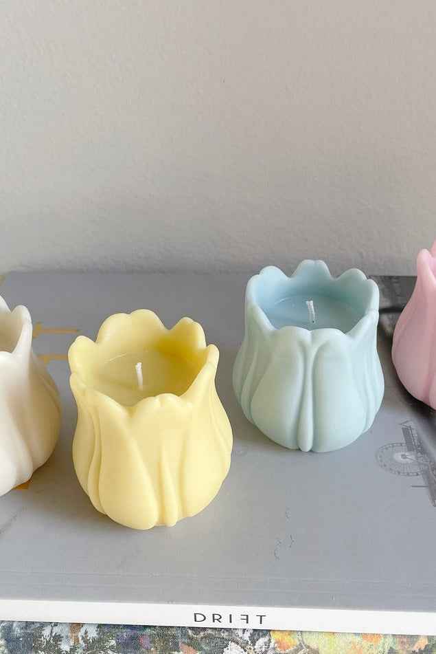 Tulip Candle