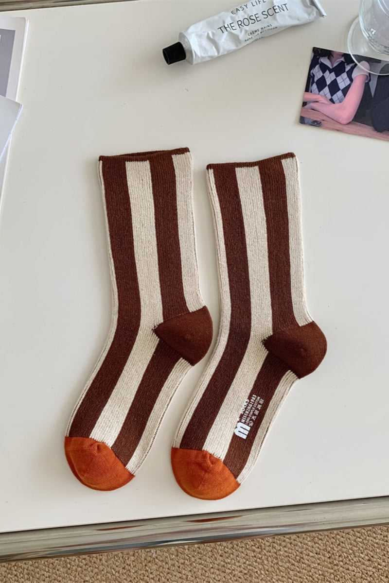 Contrast Striped Crew Socks Chocolate - Love Classic
