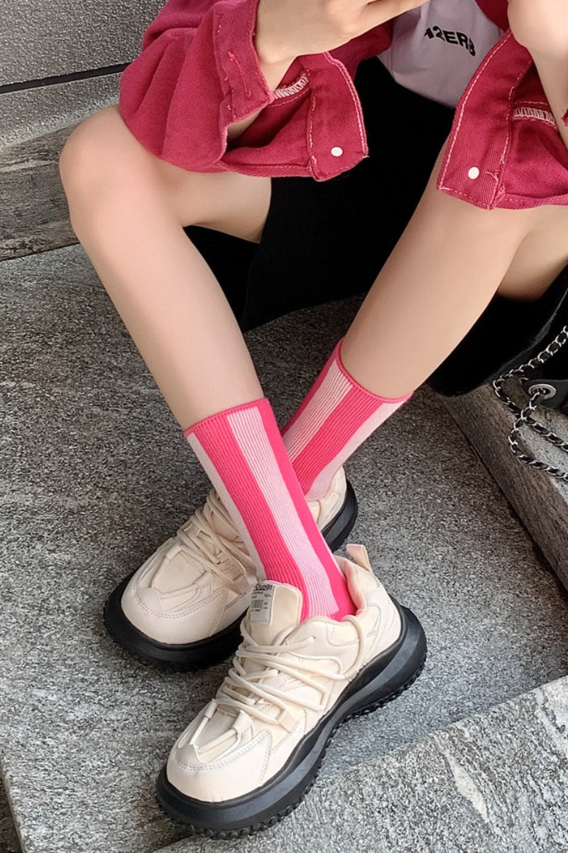Contrast Striped Crew Socks Pink - Love Classic 2