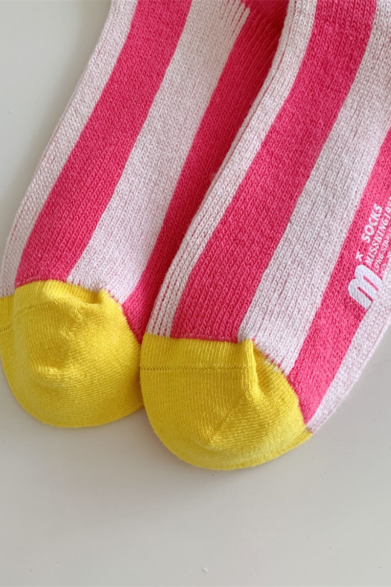 Contrast Striped Crew Socks Pink - Love Classic 4