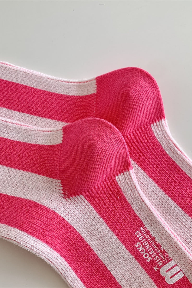 Contrast Striped Crew Socks Pink - Love Classic 5