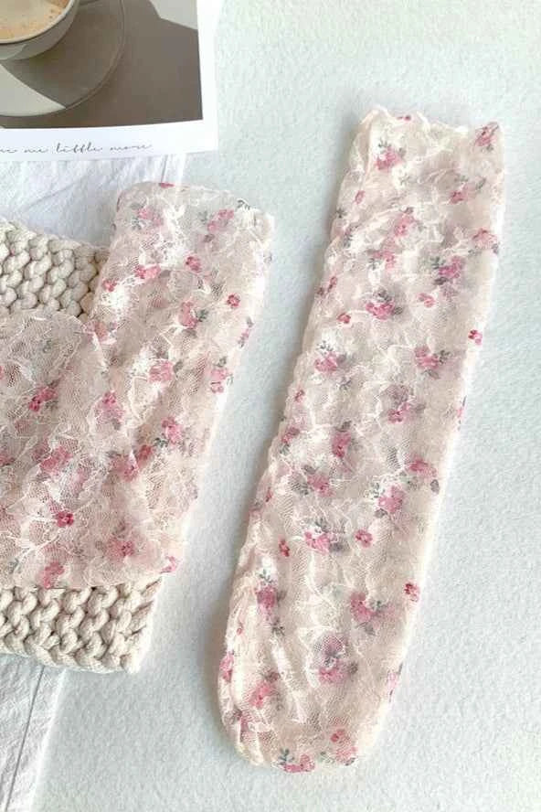 Garden Series Lace Loose Socks